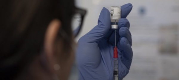 vaccinazione-di-prossimita-per-ora-stop-a-nuovi-appuntamenti