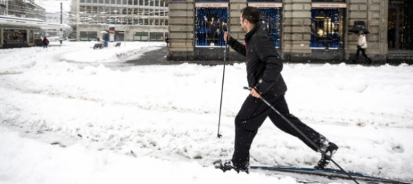 nevicata-record-oltralpe-causa-assembramenti-e-disagi
