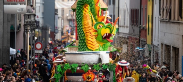 il-carnevale-del-futuro-se-ne-discute-a-chiasso