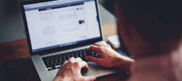 i-corsi-per-adulti-si-svolgono-online