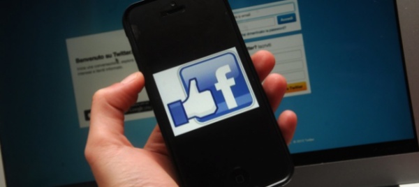 birmania-i-militari-bloccano-facebook