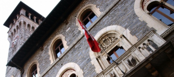 funzionario-trasferito-si-continua-col-favoreggiamento