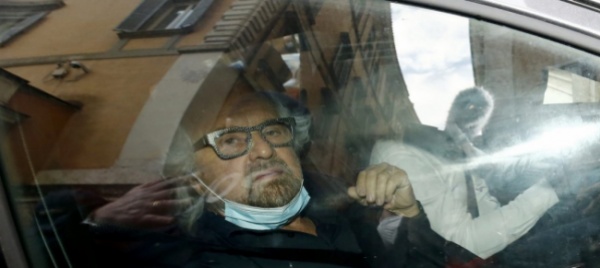 italia-grillo-rinvia-il-voto-online-sul-governo-draghi