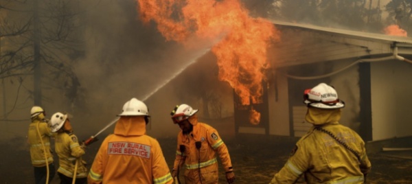 l-australia-combatte-contro-fuoco-e-pandemia