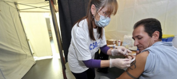 l-oms-teme-le-varianti-del-covid-vaccinate-piu-in-fretta