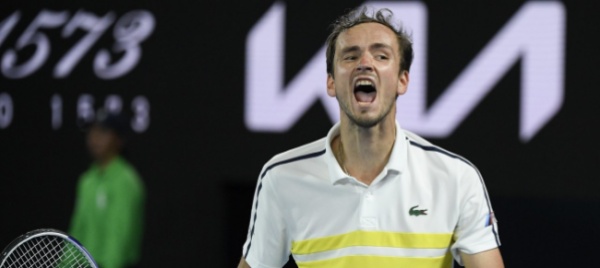 australian-open-djokovic-avvisato-medvedev-non-sa-piu-perdere