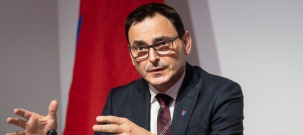cassa-malati-de-rosa-berna-ci-sente-ma-la-strada-e-in-salita