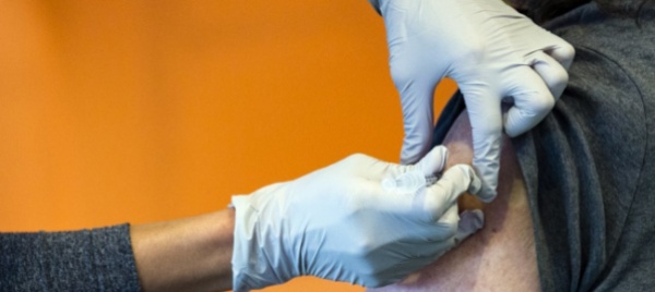 vaccini-confederazione-discute-la-possibilita-di-richiami