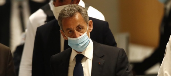 sarkozy-condannato-a-tre-anni-di-carcere-uno-da-scontare