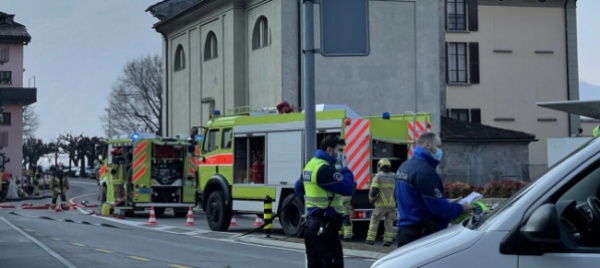 si-rompe-un-tubo-del-gas-a-bissone-pompieri-in-azione