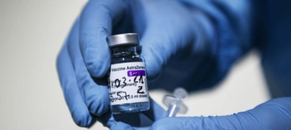 il-vaccino-astrazeneca-e-efficace-al-76