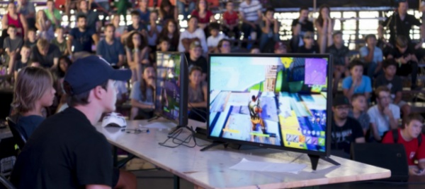 il-nazionale-vuole-un-eta-minima-per-film-e-videogiochi