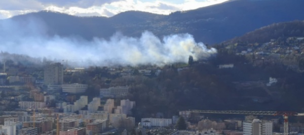 incendio-boschivo-a-lugano-massagno-pompieri-in-forze-sul-posto