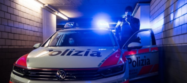 cercansi-ispettori-e-agenti-di-polizia