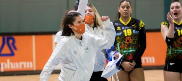 pallavolo-e-fabiana-mottis-la-migliore-esordiente