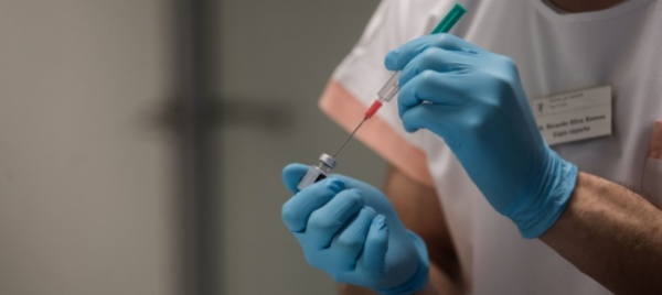 i-vaccini-dovrebbero-essere-un-affare-di-stato