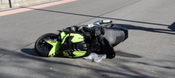 si-scontra-con-un-auto-a-sureggio-scooterista-ferito