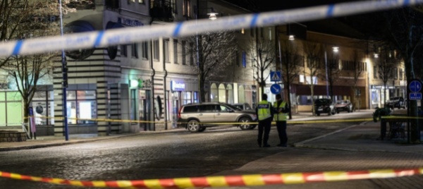 terrore-in-svezia-sette-accoltellati-in-strada-tre-gravi