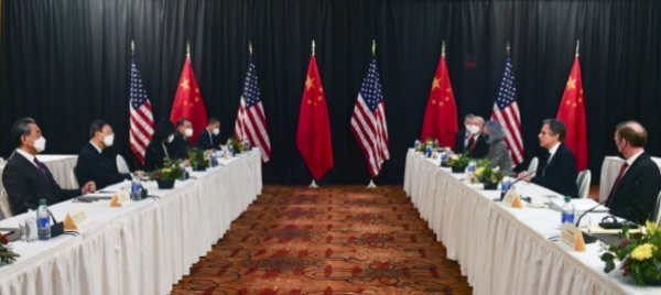 tra-stati-uniti-e-cina-volano-gli-stracci-in-alaska