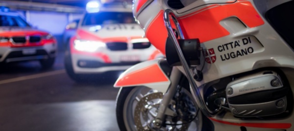 a-104-km-orari-sul-50-motociclista-19enne-denunciato