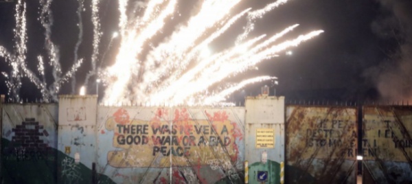 i-nuovi-troubles-in-una-belfast-ferita-e-sofferente
