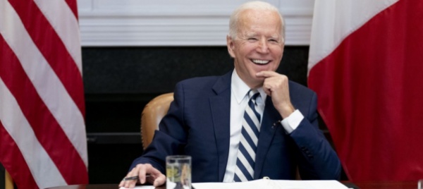 joe-biden-cento-giorni-di-presidenza-a-passo-di-carica