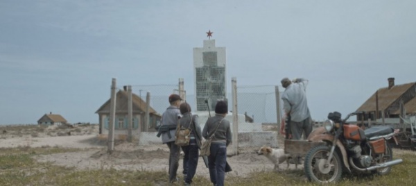 a-vision-du-reel-l-umanita-sperduta-di-ostrov