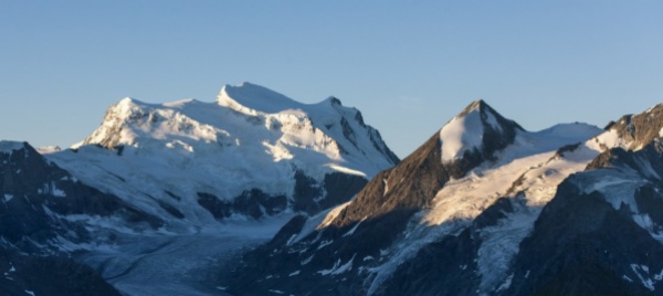 vallese-guida-alpina-tedesca-cade-per-300-metri-e-muore