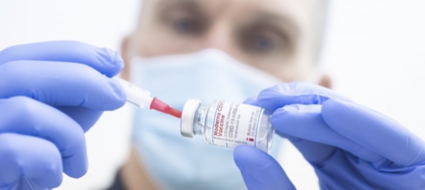 covid-19-vaccinazioni-aperte-anche-agli-over-16-nei-grigioni