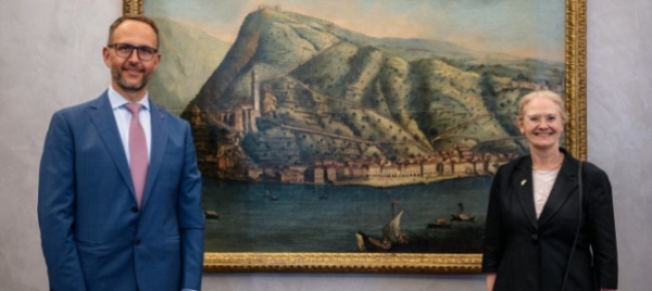 gobbi-incontra-l-ambasciatrice-della-gran-bretagna