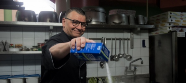pietro-vaccaro-non-ci-sente-ma-le-sue-pizze