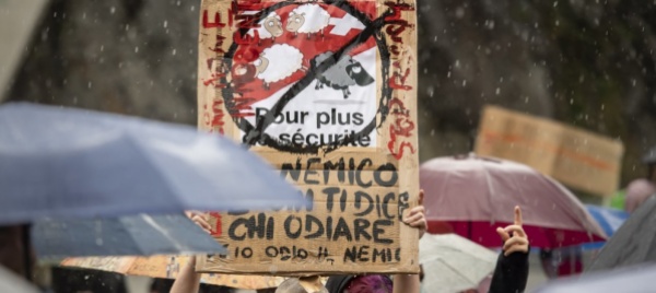 razzisti-e-xenofobi-sul-posto-di-lavoro-e-fra-vicini
