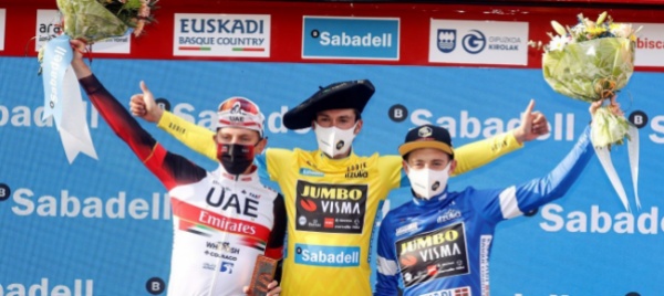 primoz-roglic-vince-il-giro-dei-paesi-baschi