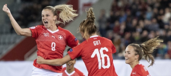 pari-della-svizzera-nell-andata-dello-spareggio-per-euro22