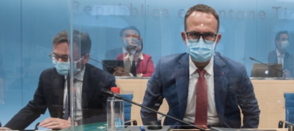 gobbi-incamminati-sulla-strada-del-ritorno-alla-normalita