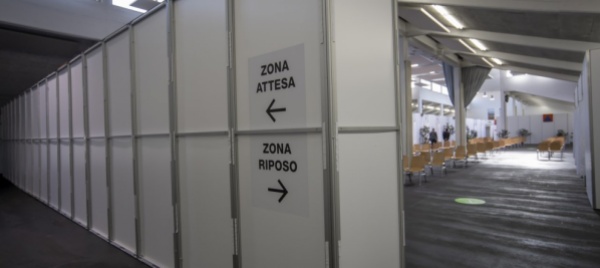 registrazione-alla-vaccinazione-la-fila-non-si-salta