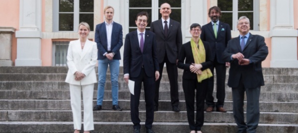 lugano-s-insedia-il-rinnovato-municipio
