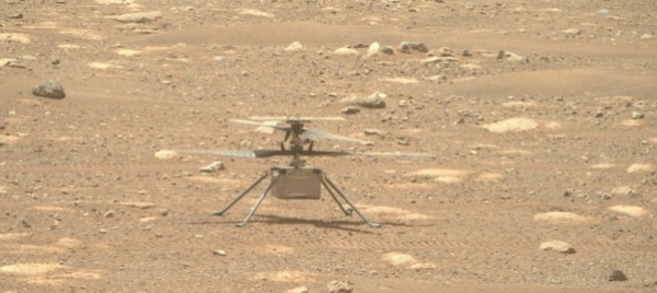 marte-il-mini-elicottero-ingenuity-si-e-alzato-in-volo