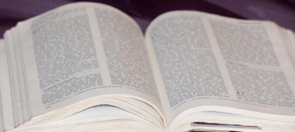 ha-tradotto-la-bibbia-in-dialetto-piacentino-il-papa-ringrazia