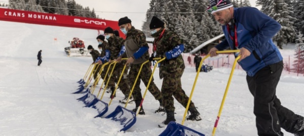 collaborazione-sospesa-tra-esercito-e-patrouille-des-glaciers