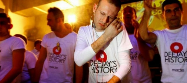 morto-sulla-sua-moto-dj-conosciuto-anche-in-ticino