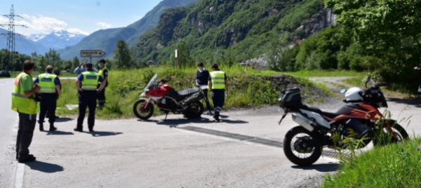 scontro-tra-due-moto-a-lodrino-due-feriti-non-gravi