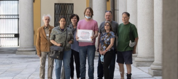 5-010-firme-per-il-referendum-contro-il-pse