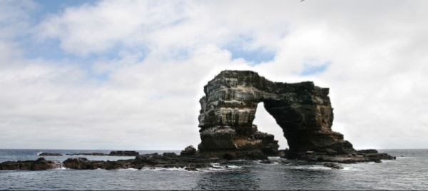 galapagos-crollato-l-arco-di-darwin