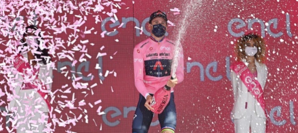 il-giro-d-italia-parte-con-filippo-ganna-in-rosa