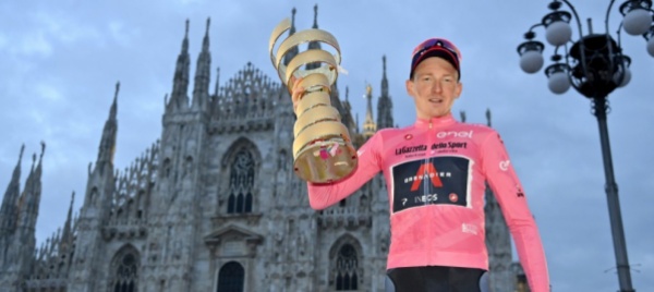 al-giro-d-italia-tutti-contro-bernal-e-la-ineos