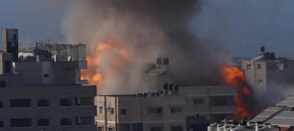 maxi-attacco-a-gaza-israele-colpisce-i-tunnel-di-hamas