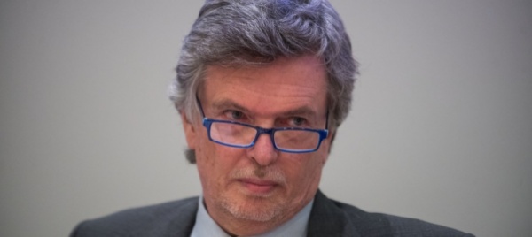 dalla-polizia-di-stato-allo-stato-di-polizia
