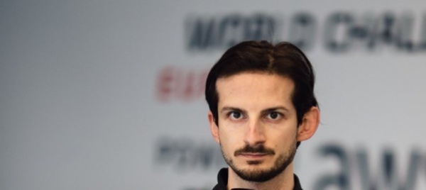 il-primo-sprint-di-alex-fontana-nella-notte-francese