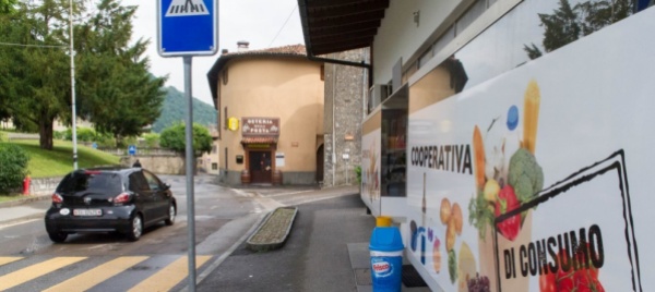 castello-chiude-il-negozio-di-paese-interviene-il-municipio